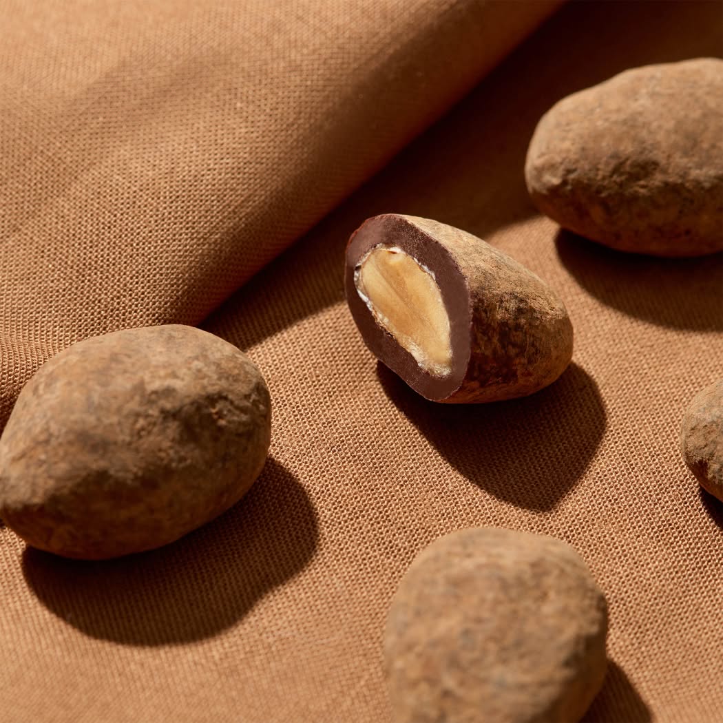 Chocolate Dragée Almonds - Image 7