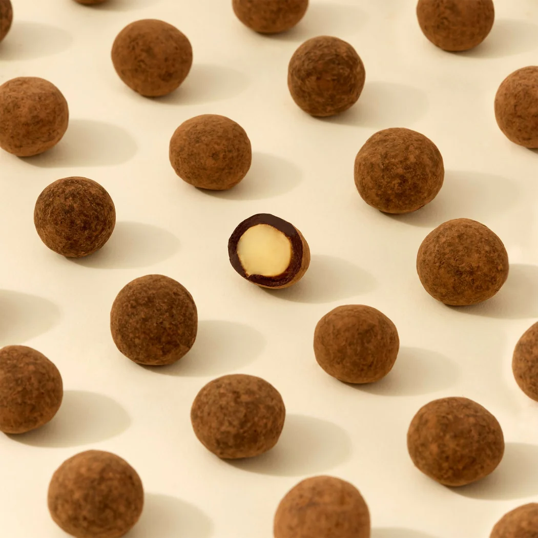Chocolate Dragée Macadamias - Image 7