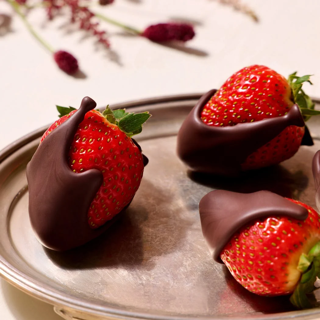 Chocolate-Drizzled Strawberries - Image 6