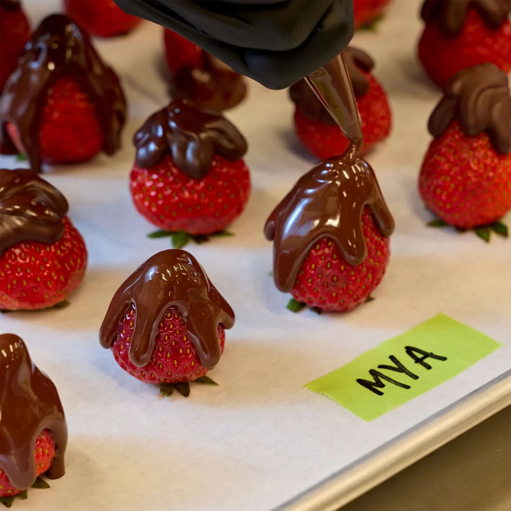 Chocolate-Drizzled Strawberries - Image 8
