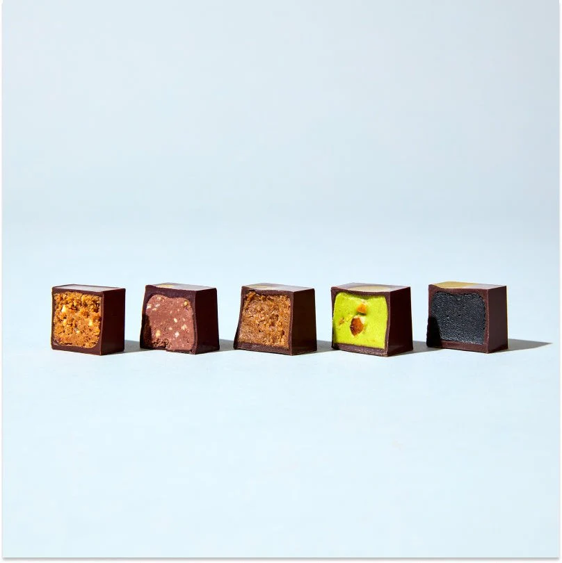 Giftwrapped Single-Origin Praliné Collection - Image 7